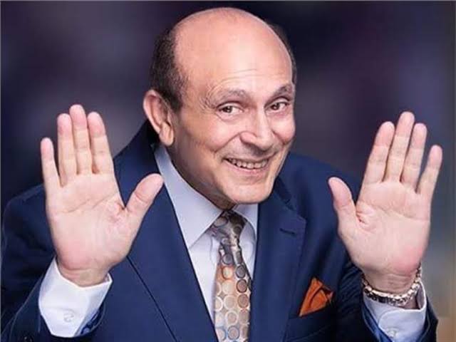 تكريم الفنان محمد صبحي من مؤسسة ملهم الدولية على مسرح سنبل